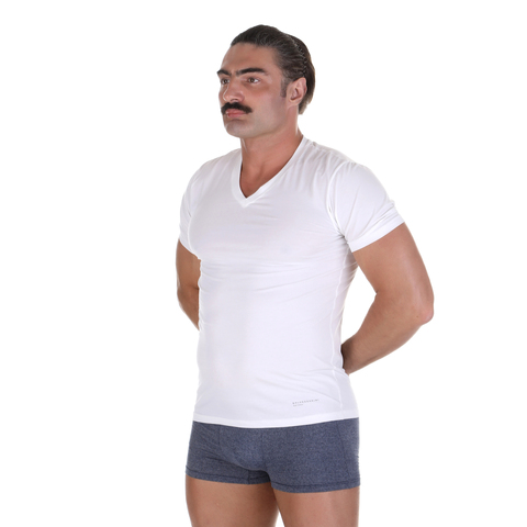 Мужская футболка белая с V-вырезом BALDESSARINI 90045/6083 110
