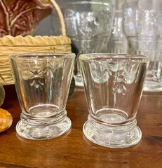 Рюмка Пчела