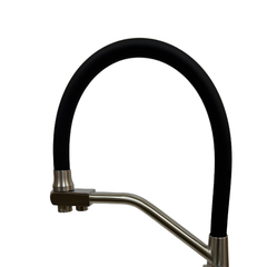 Cмеситель для кухни с выходом для питьевой воды гибкий силиконовый излив черный + сатин