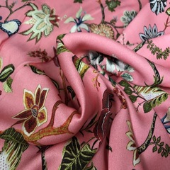 Ткань вискоза  розовая с цветами 3206