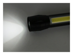 Светодиодный комбинированный аккумуляторный Фонарь с фокусировкой лучаUltraFlash E1337