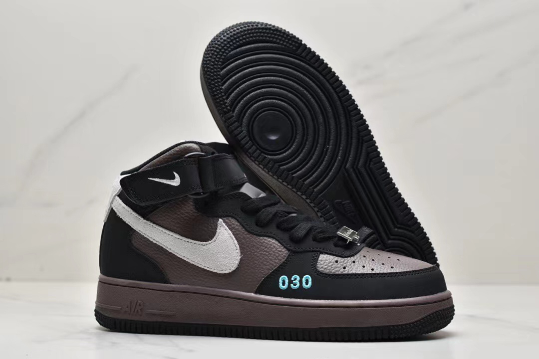 Nike Air Force 1 Mid