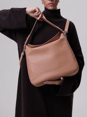 Сумка кожаная на плечо Azaro 30925 бежевая нуга