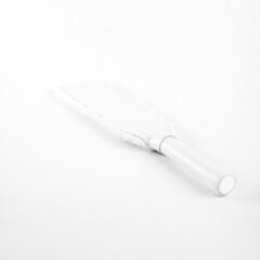 Шлепалка из натуральной кожи BDSM Арсенал, белая