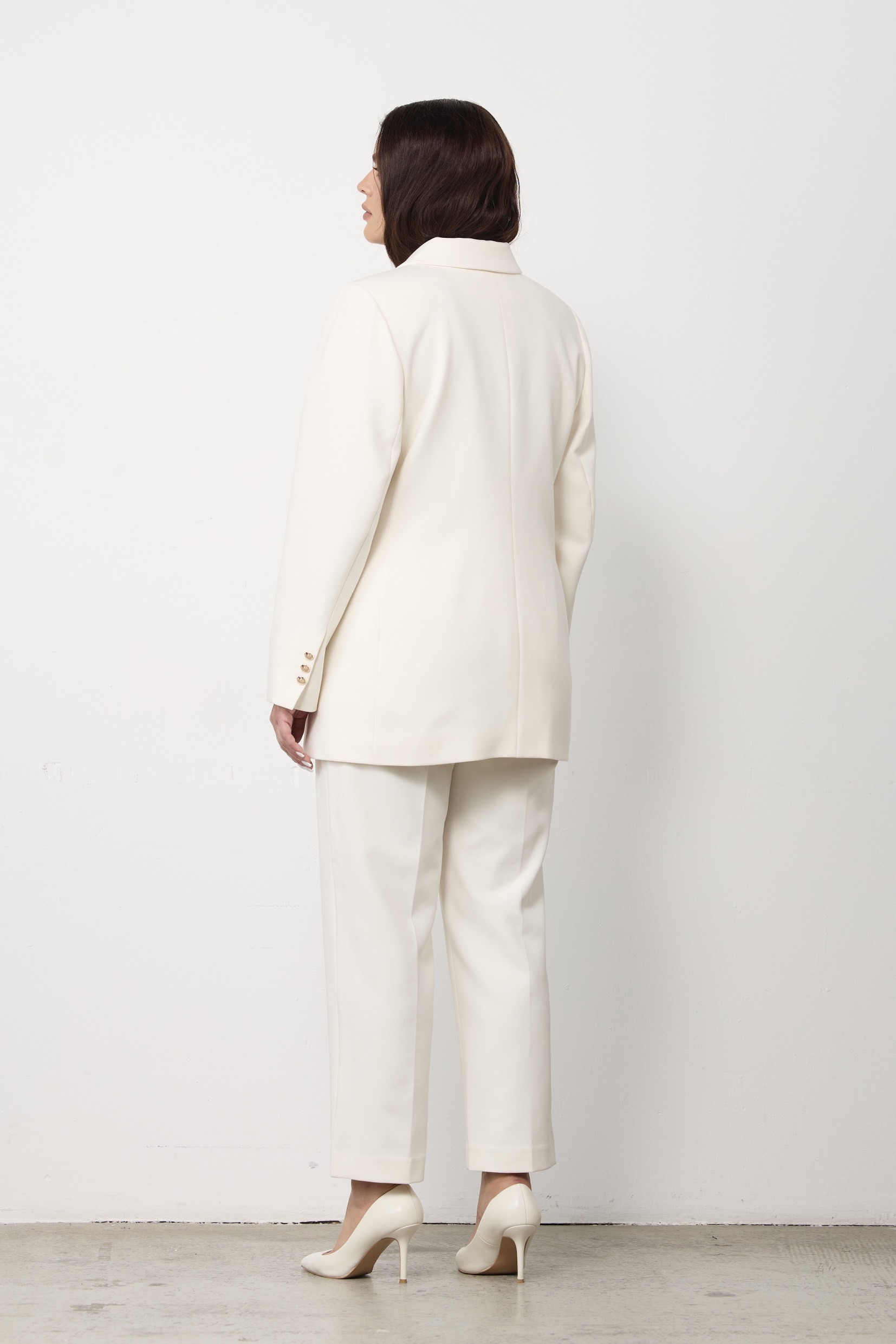 Жакет двубортный, молочный