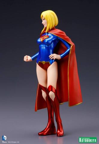 New 52 1/10 Supergirl Scale ArtFX Statue