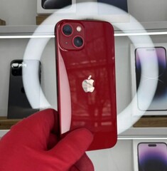 iPhone 13, 128 ГБ б/у