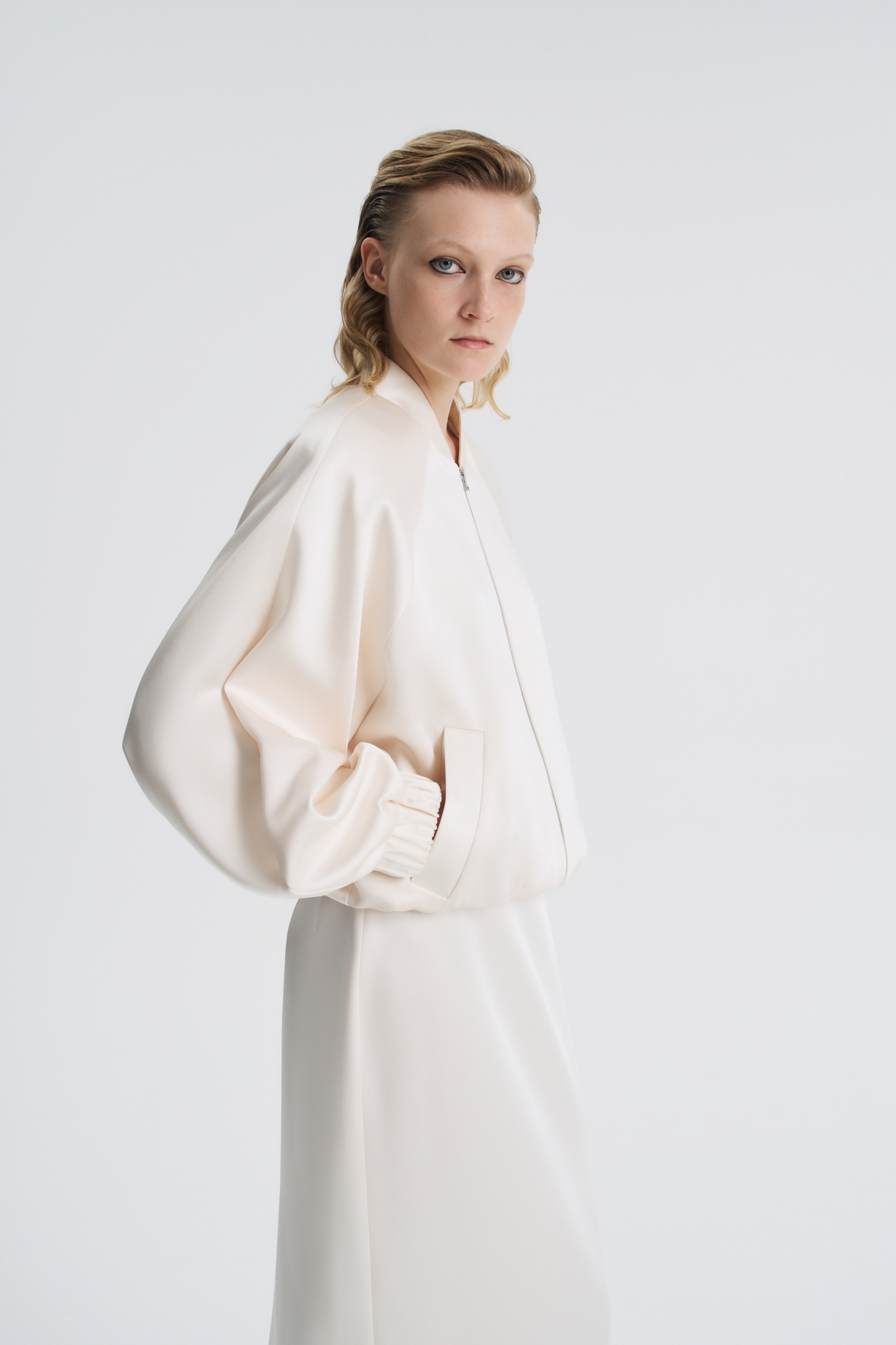 Бомбер оверсайз из тафты