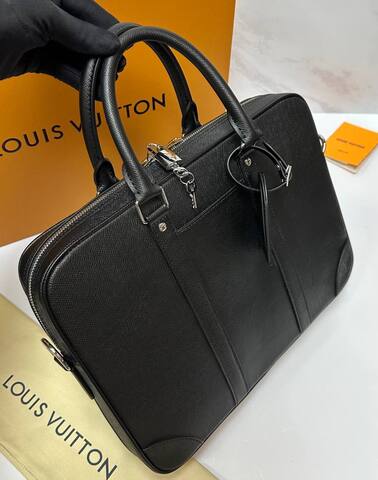 Портфель Louis Vuitton Voyage PM кожа Taiga