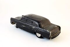 GAZ-13 Chaika carbolite 1:32 Made in USSR