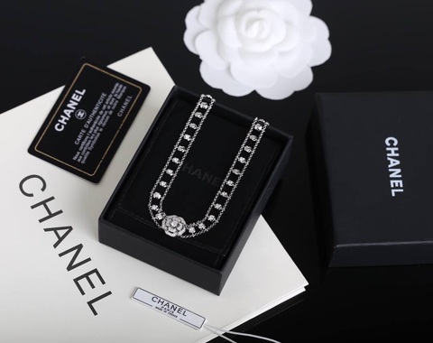Чокер камелия Chanel VGOLD