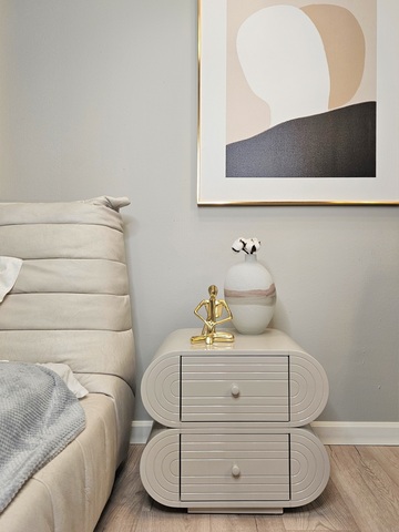 Ваза Flowing white vase A