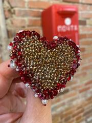 Брошь "Сердце из бисера"