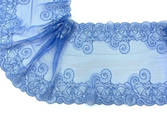 Вышивка на сетке эластичная голубая 23 см