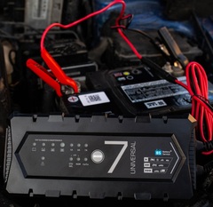 Зарядное устройство Battery Service Universal 7, BS-C7