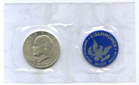 1 доллар 1971 год (S). США. Эйзенхауэр. Серебро, диаметр 38.1 мм. UNC с жетоном в родной запайке и конверте