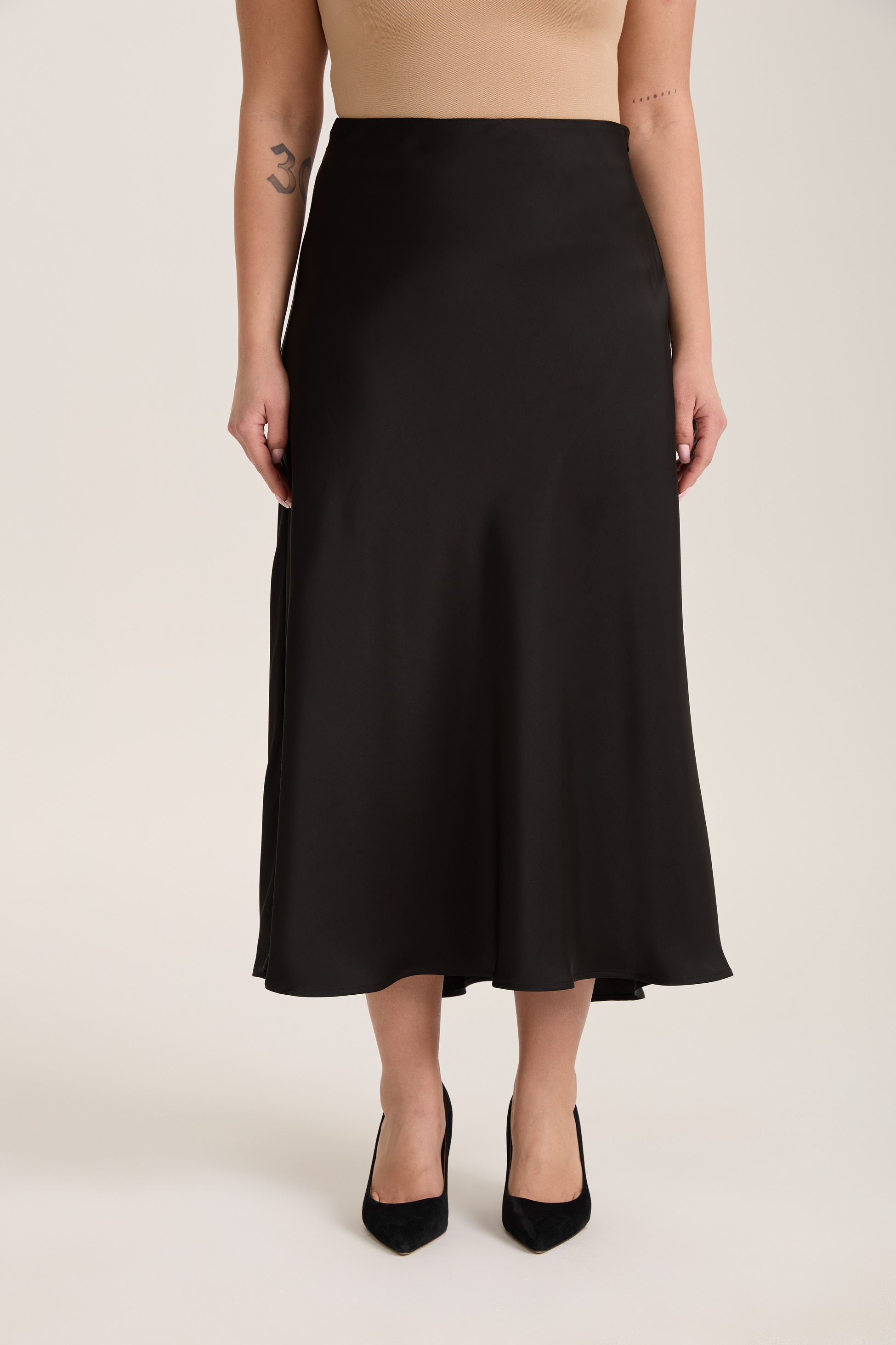 Юбка миди из атласа; черный