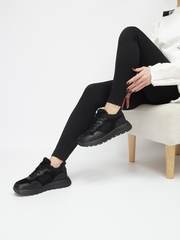 Кроссовки женские зимние