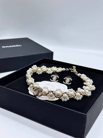 Чокер и серьги Chanel