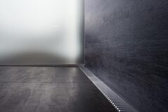 LINE-550L	Решетка для водоотводящего желоба, нержавеющая сталь-глянец