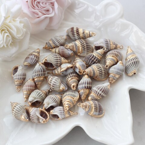 Подвеска Ракушка с позолотой 18-28 на 9-14 мм, РК042