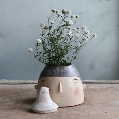 Чаша с крышкой птицей