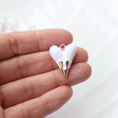 Подвеска с Сердце с белой эмалью, 25*20 мм, позолота, П920