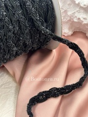 Тесьма плетеная черная с пушистыми вставками