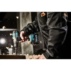 Аккумуляторная дрель-шуруповёрт XGT® Makita DF001GD201