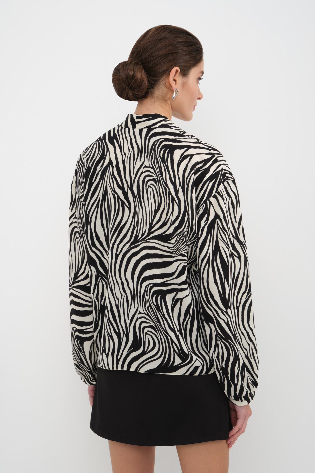 Блуза с бантом принт зебра