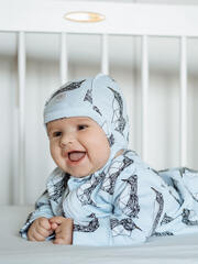 Утеплённый чепчик Mjölk Пингвины