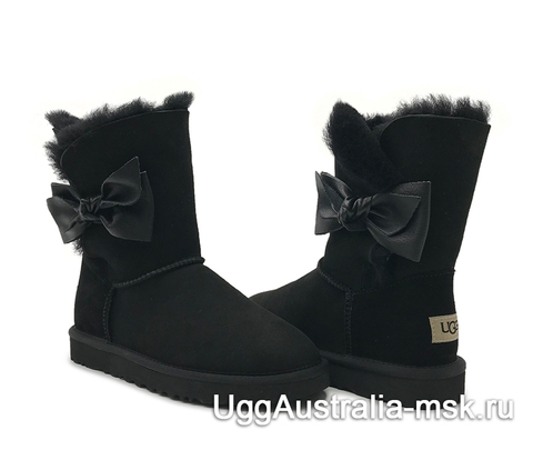 UGG Daelynn Black