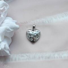 Подвеска Сердце с фианитами, 16*15 мм, родий. П130