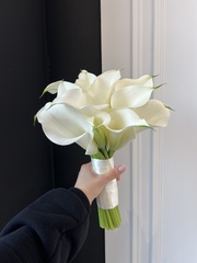Свадебный букет из калл