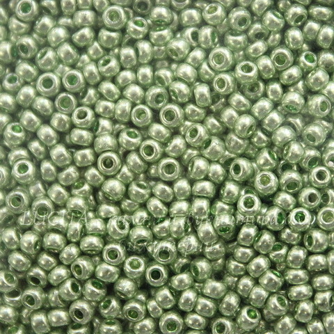 18161 Бисер 10/0 Preciosa Кристалл Соль-Гель металлик светло-зеленый