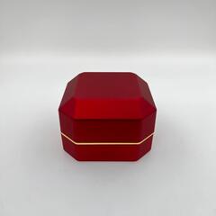 77359 - Подарочная коробка/футляр с подсветкой для кольца, сатин с золотой каемкой с черной бархатной подложкой