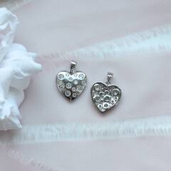 Подвеска Сердце с фианитами, 16*15 мм, родий. П130