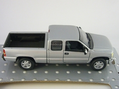 GMC Sierra Extended Cab 1999 Cararama 1:43