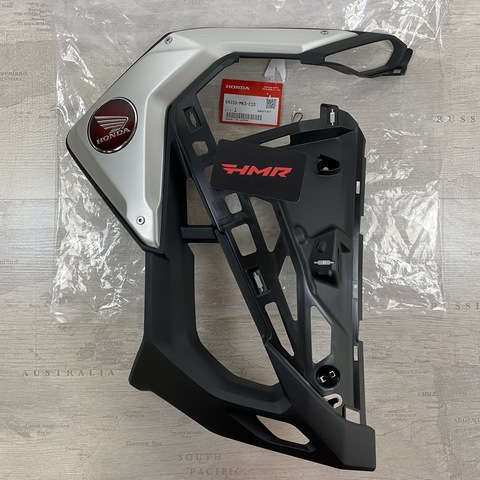 Honda Пластик боковой с серой вставкой правая CRF 1100 Adventure Sport 64320-MKS-E20