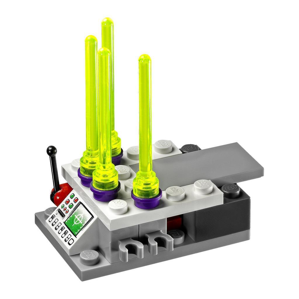 Конструктор LEGO Черепашки Ниндзя 79100 Побег из лаборатории Крэнга