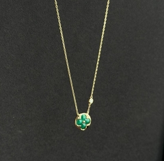 kole-lv-s-krugloj-podveskoj-malahit-kollekciya-blossom-rose-vgold