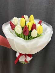 Букет «15 тюльпанов»