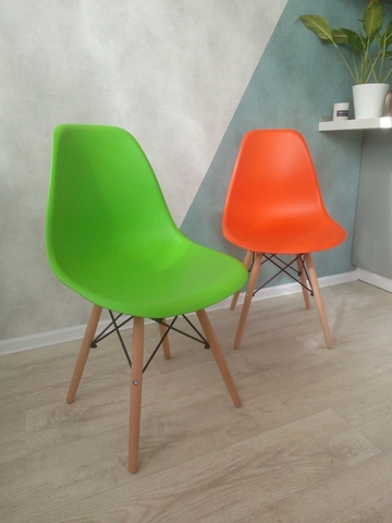 Интерьерный дизайнерский кухонный стул Eames DSW Style Wood, зеленый (салатовый)