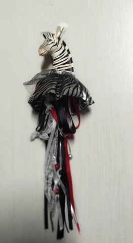 Елочная игрушка Зебра с рюшами 36см ChristmasDeLuxe premium collection черно-белая