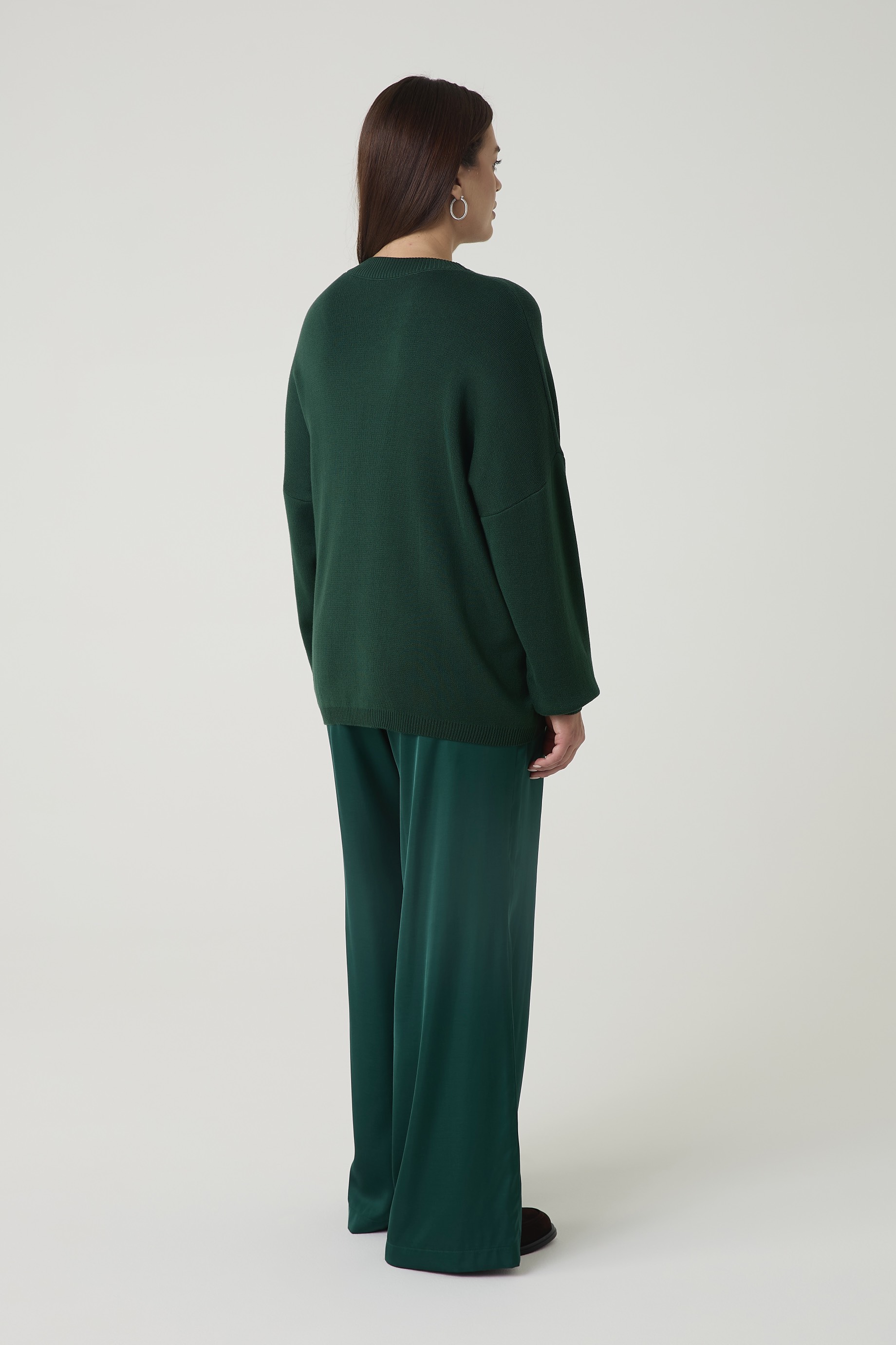 Джемпер вязаный с круглым вырезом, изумруд