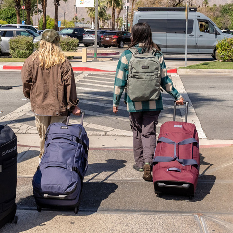 Картинка сумка на колесах Dakine D.101.1967 Black - 6