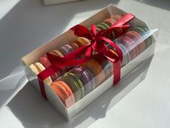 Коробочка на 12 макарон с панорамной крышкой белая 21*11*5.5 см