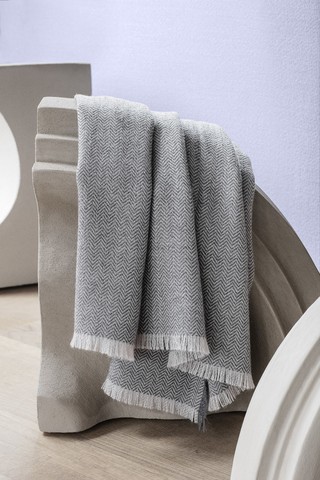 Плед 130x190 Elvang Herringbone light grey-grey