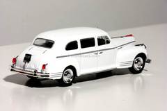 ZIS-110 white 1:43 DeAgostini Kultowe Auta PRL-u #113