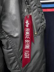 Лента брелок Alpha Industries «Remove Before Flight»